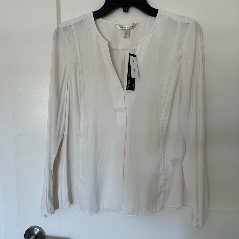 Banana Republic Ivory Long Sleeve Blouse NWT